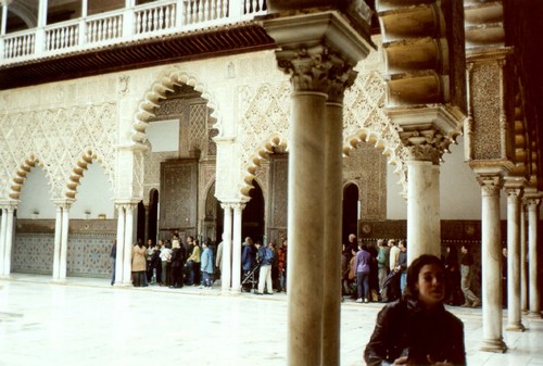 Palacio de Sevilla en la lluvia